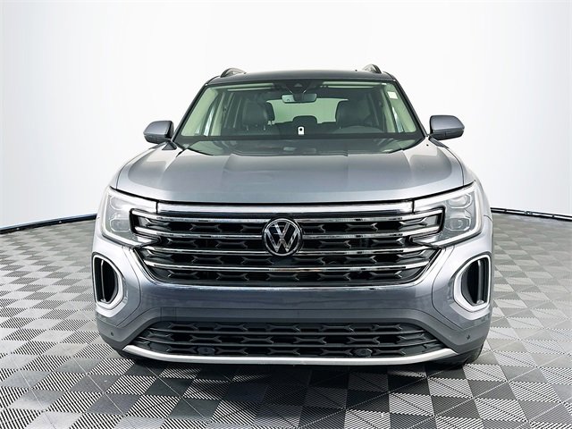 Used 2024 Volkswagen Atlas SE w/Tech with VIN 1V2JR2CA1RC503976 for sale in Milan, IN