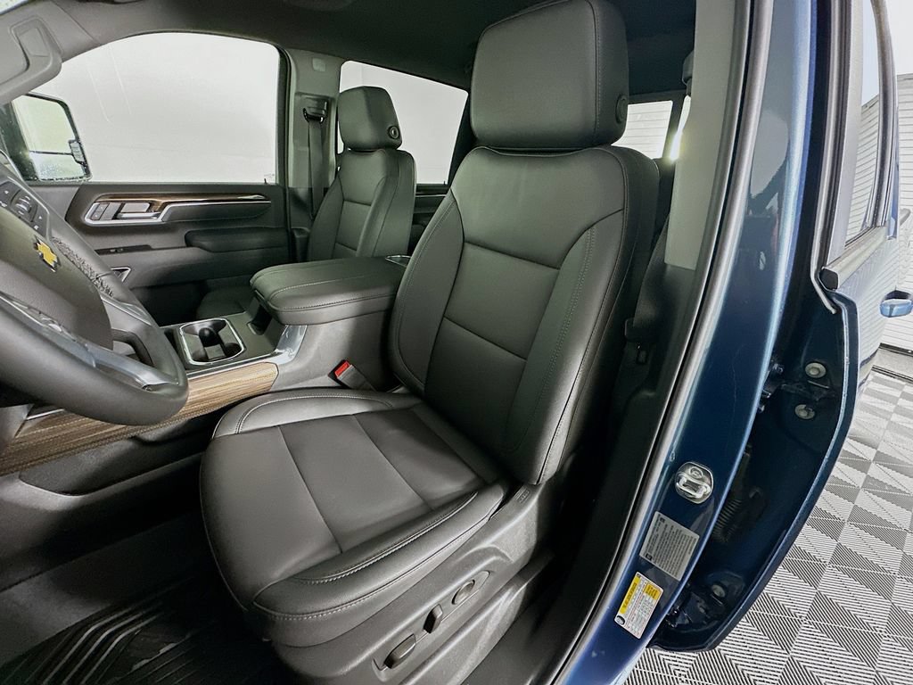 2026 Chevrolet Silverado 2500 HD LT - Photo 10