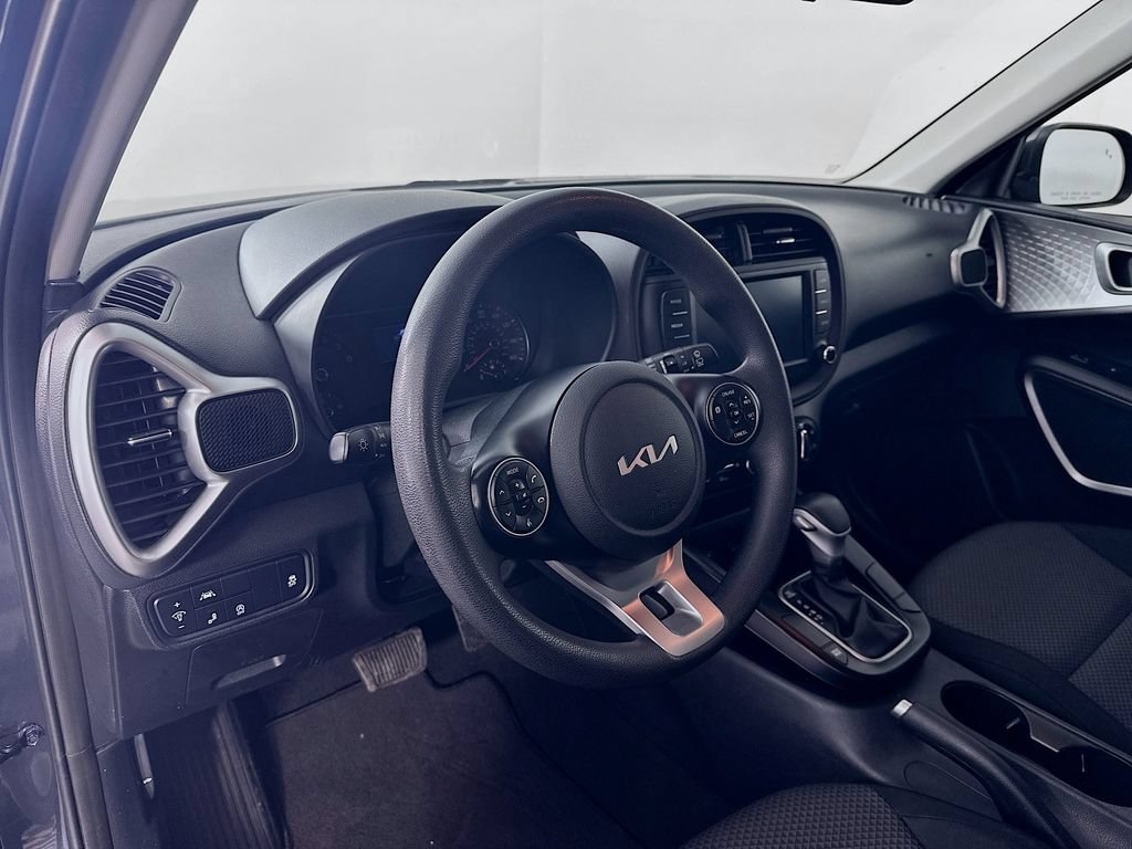 2022 Kia Soul LX - Photo 3