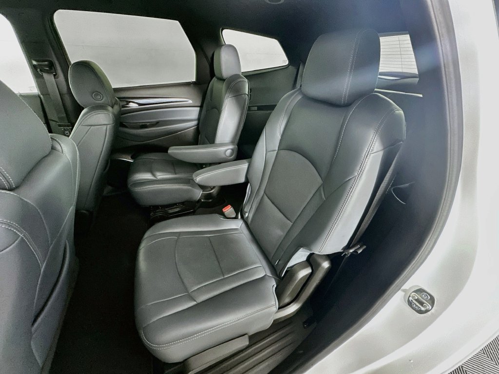 2023 Buick Enclave Essence - Photo 13