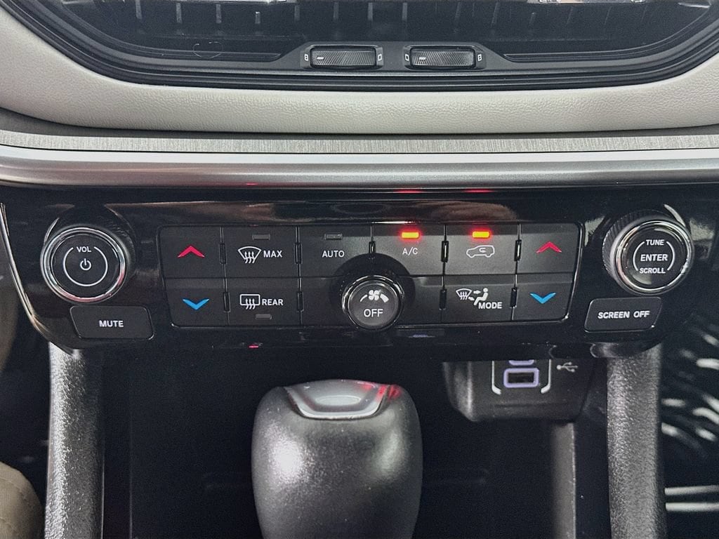 2025 Jeep Compass Limited - Photo 11