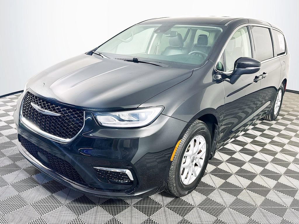 2C4RC1BG5PR515882