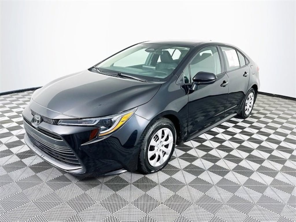 Used 2024 Toyota Corolla LE