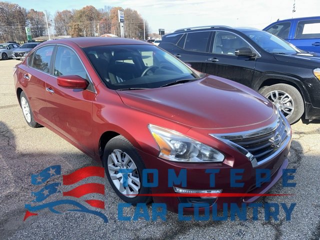 2015 Nissan Altima S's photo