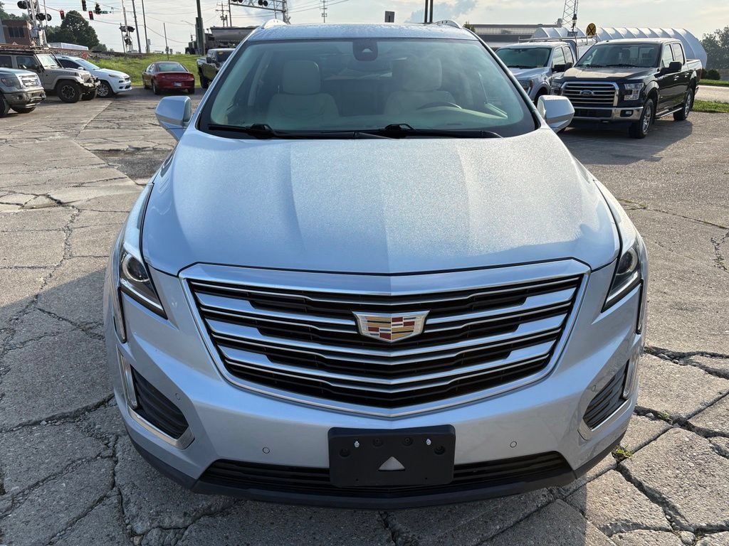 Used 2017 Cadillac XT5 Luxury with VIN 1GYKNDRS9HZ282629 for sale in Milan, IN