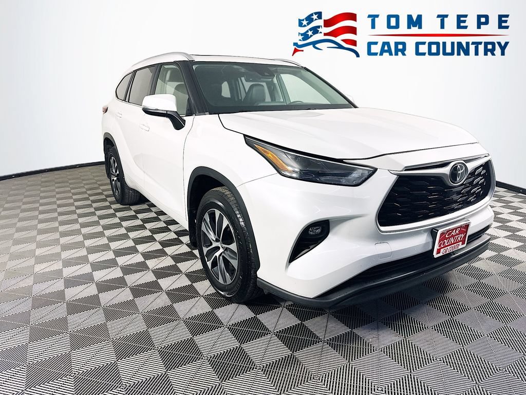 2023 Toyota Highlander XLE