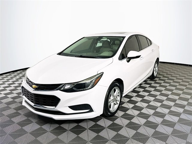 Used 2017 Chevrolet Cruze LT with VIN 1G1BH5SE5H7241913 for sale in Milan, IN