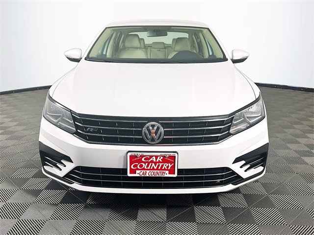1VWDT7A30HC011811