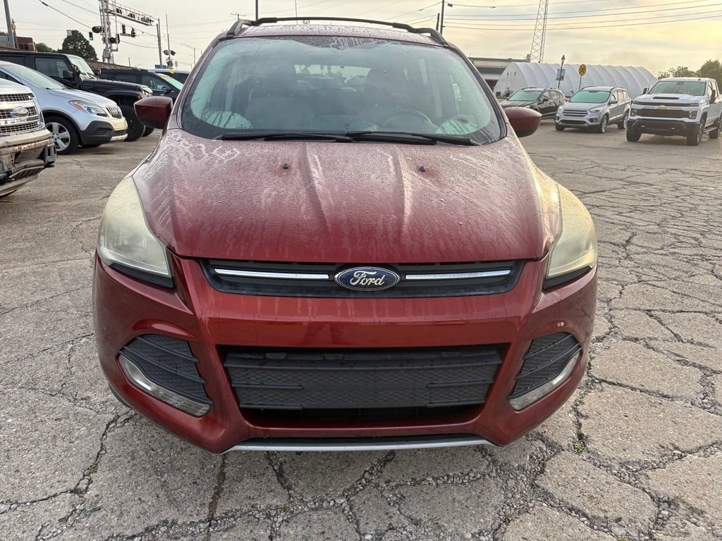 Used 2014 Ford Escape SE with VIN 1FMCU0GX0EUD63317 for sale in Milan, IN