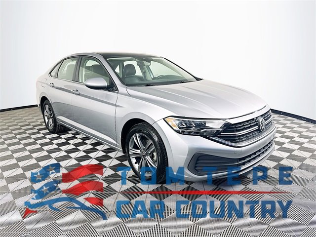 2024 Volkswagen Jetta SE's photo