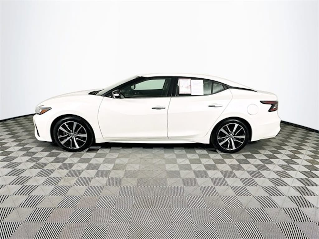 Used 2023 Nissan Maxima SV