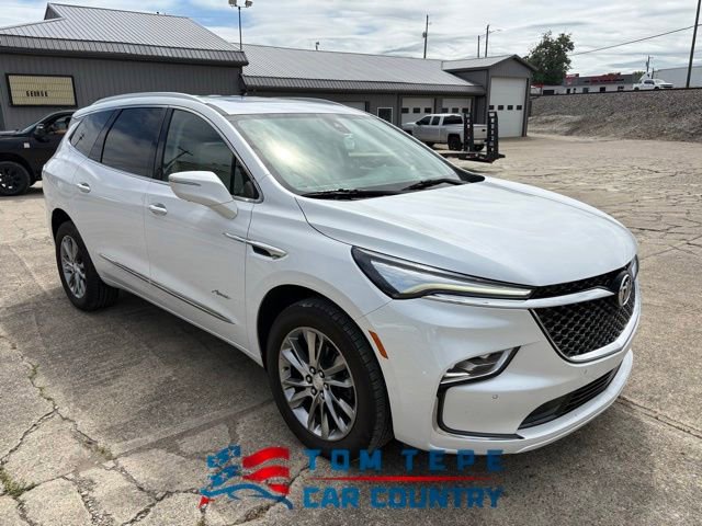 2022 Buick Enclave Avenir's photo