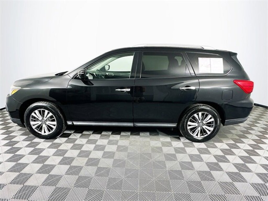 Used 2019 Nissan Pathfinder SV