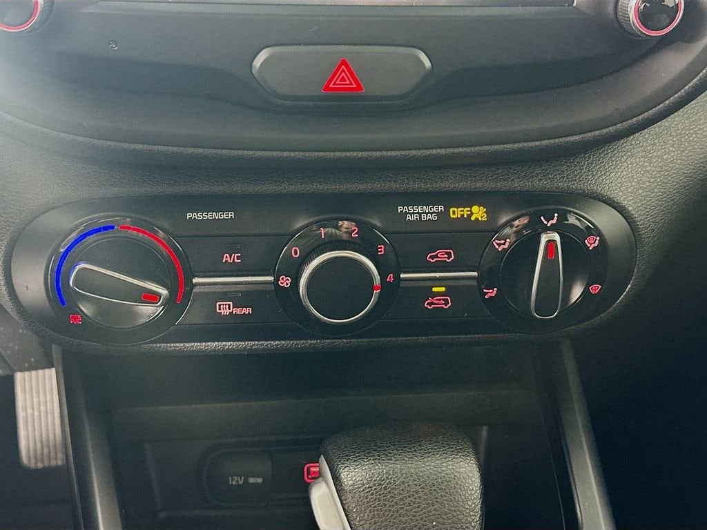 2022 Kia Soul LX - Photo 8