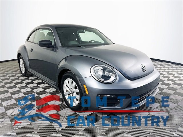 2018 Volkswagen Beetle S's photo