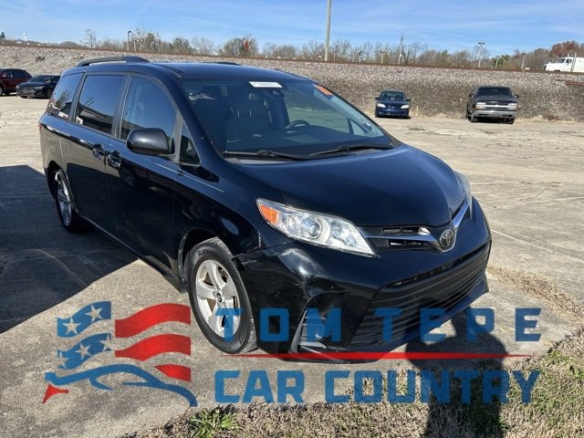 2020 Toyota Sienna LE