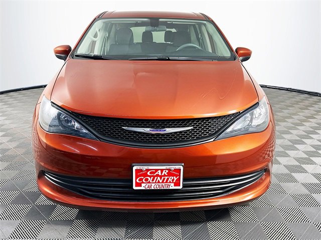 Used 2018 Chrysler Pacifica L with VIN 2C4RC1AG4JR263518 for sale in Milan, IN