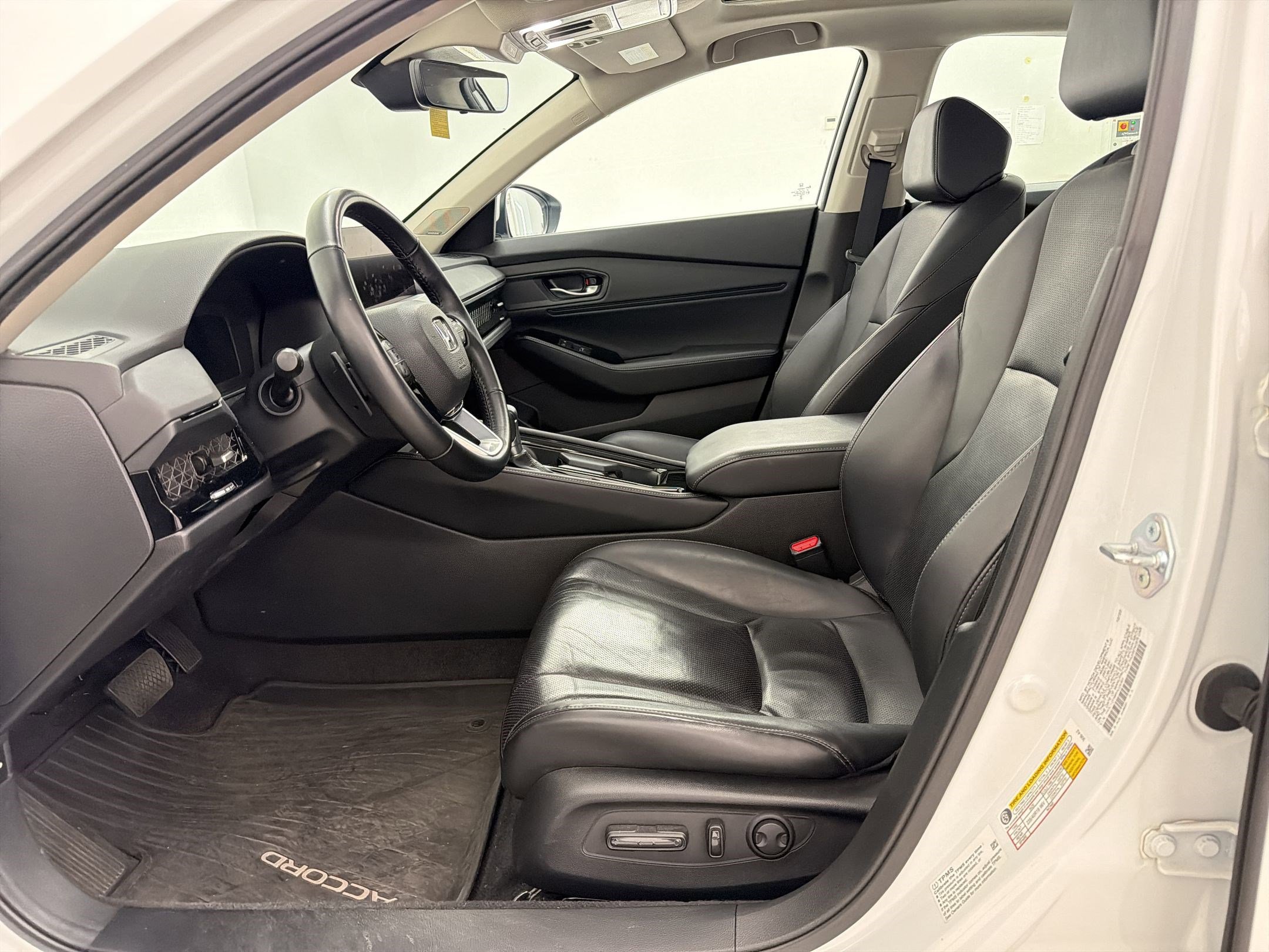 2024 Honda Accord Hybrid Touring photo 4