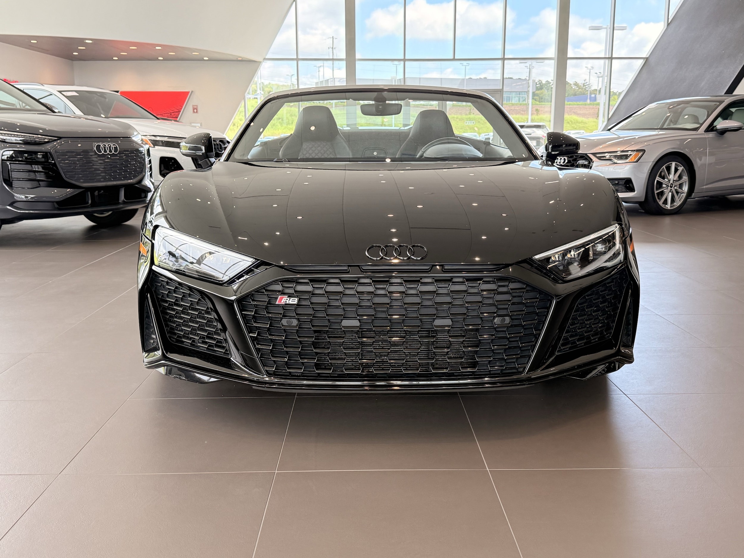 Used 2020 Audi R8 Base with VIN WUAVECFX7L7900826 for sale in Irondale, AL
