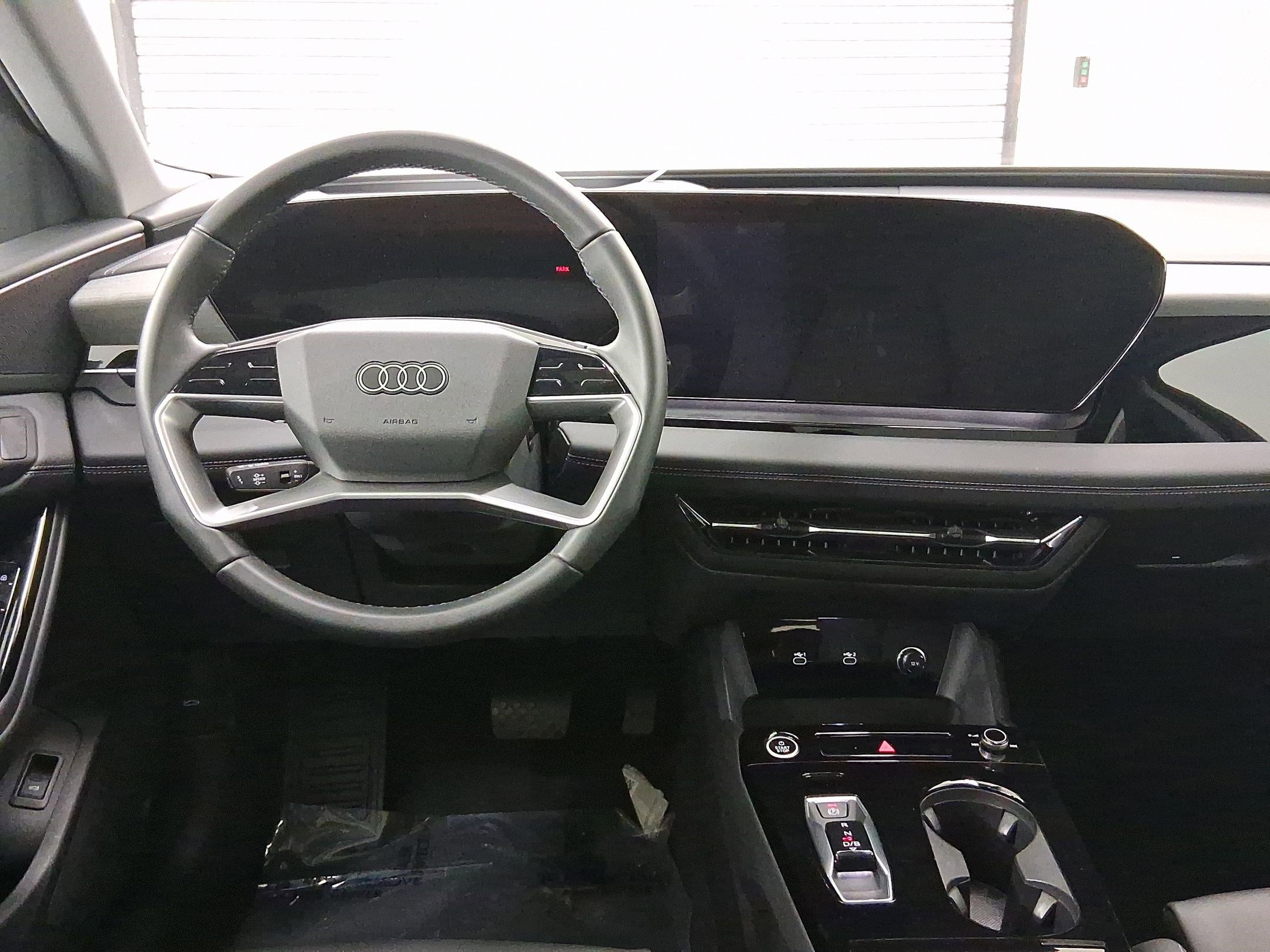 2025 Audi Q6 E-tron Premium Plus photo 3