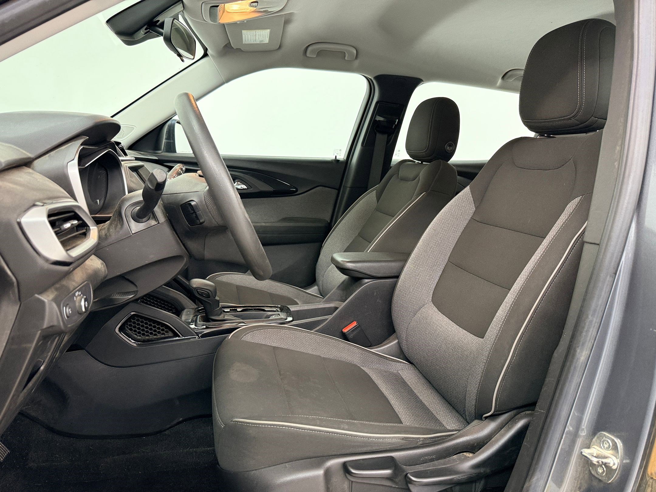 2021 Chevrolet Trailblazer LS photo 4
