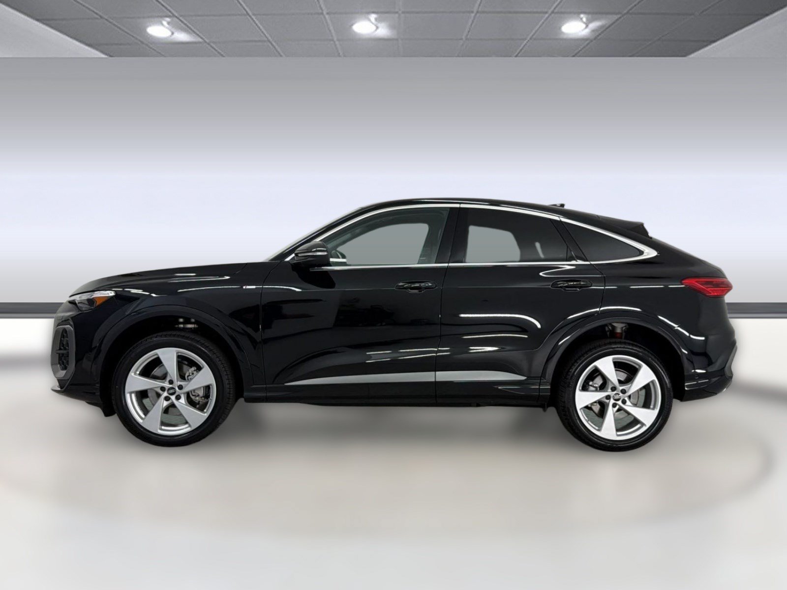 Q5 Sportback Premium Plus SUV