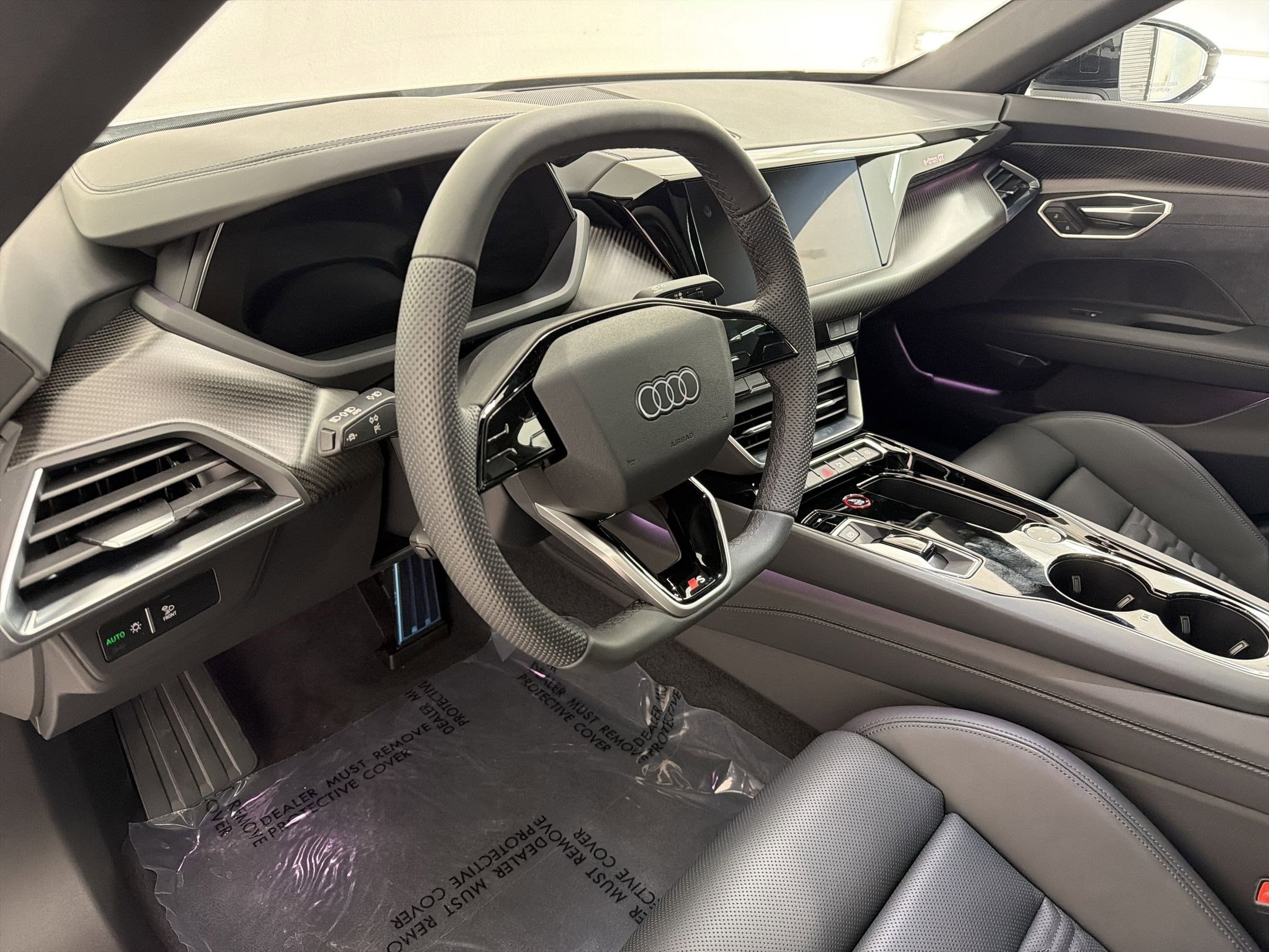 S E-tron GT Premium Plus Sedan
