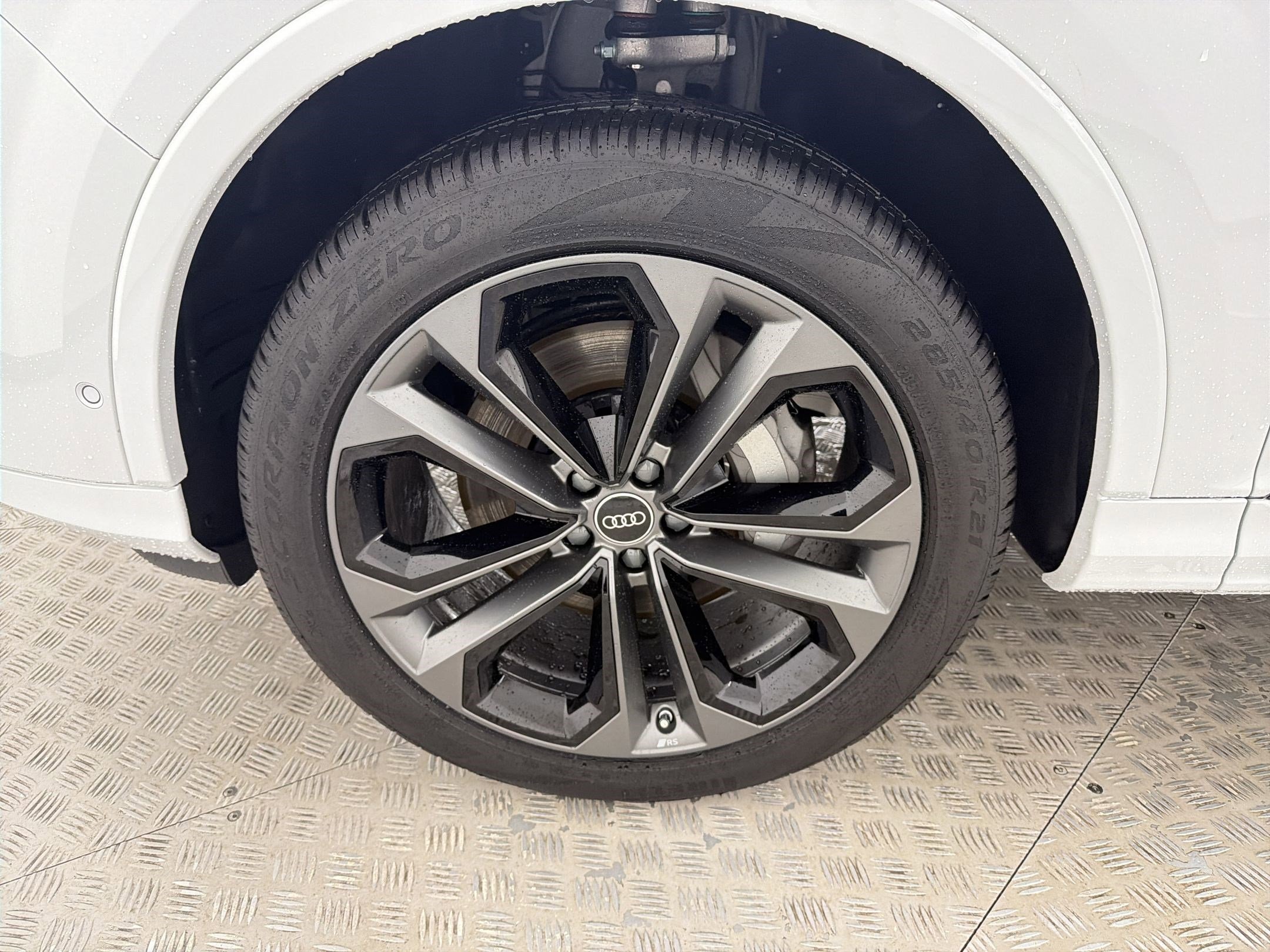 2025 Audi Q7 Premium Plus - Photo 11