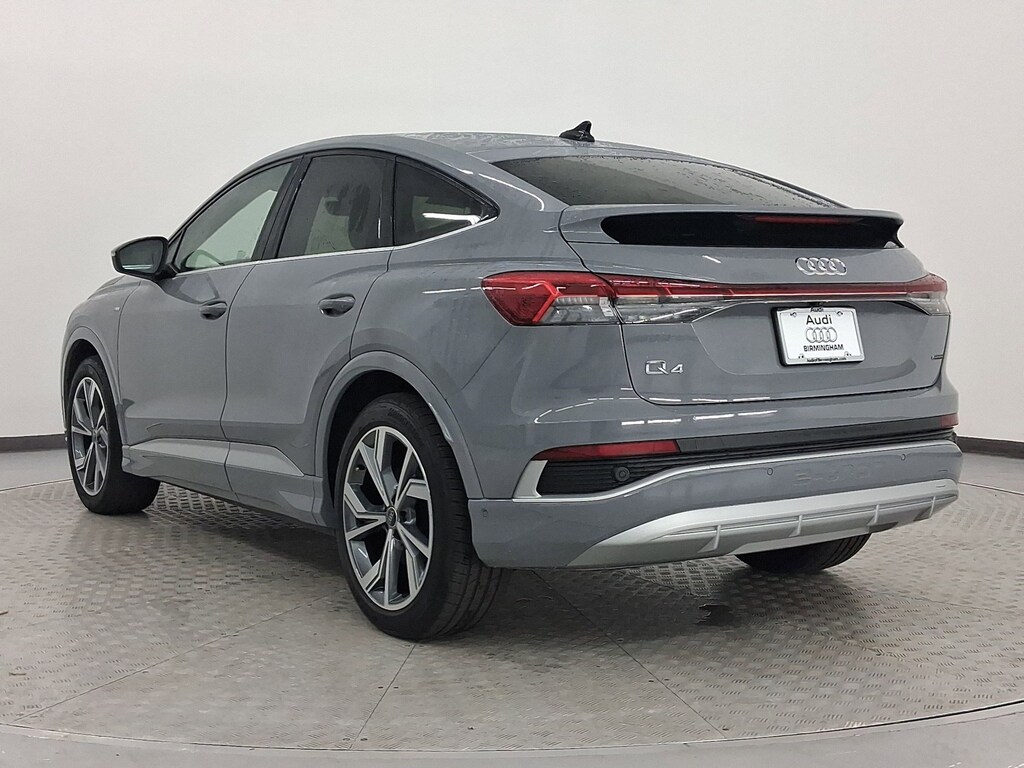 New 2024 Audi Q4 e-tron Sportback Prestige SUV