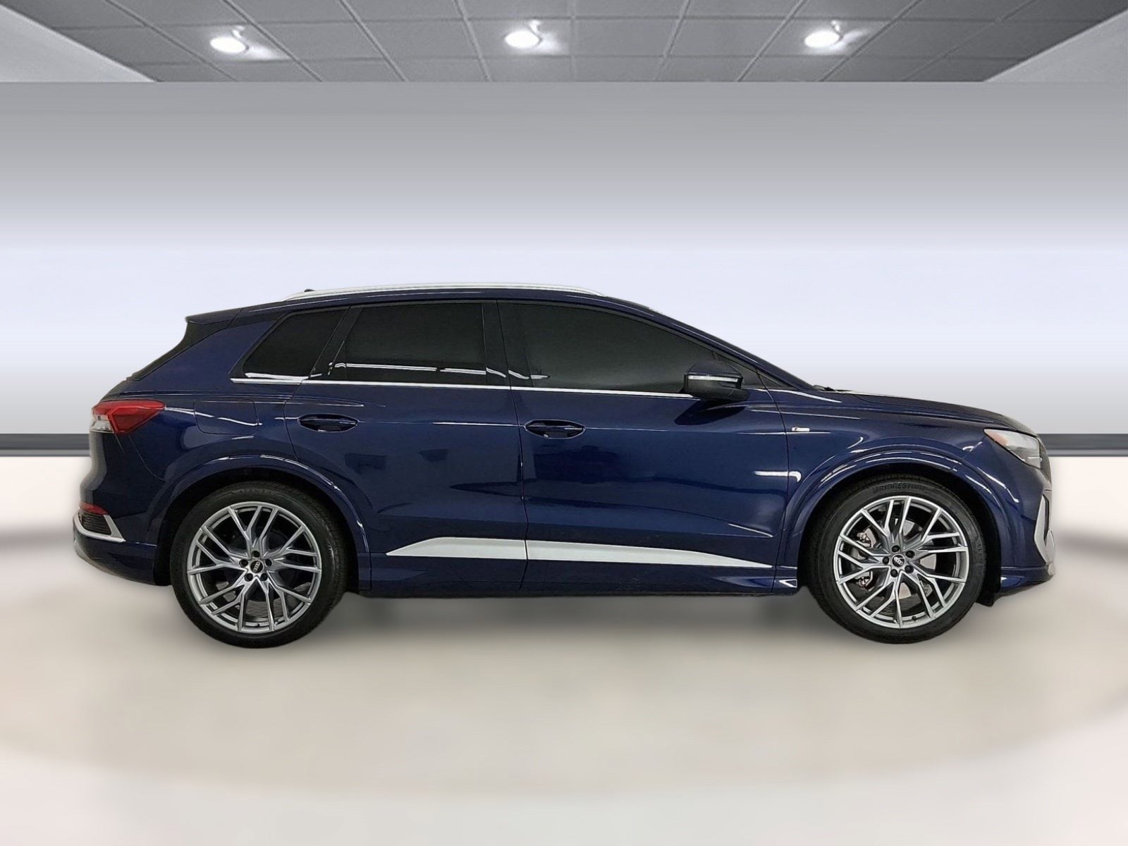 2025 Audi Q4 e-tron Premium Plus photo 3