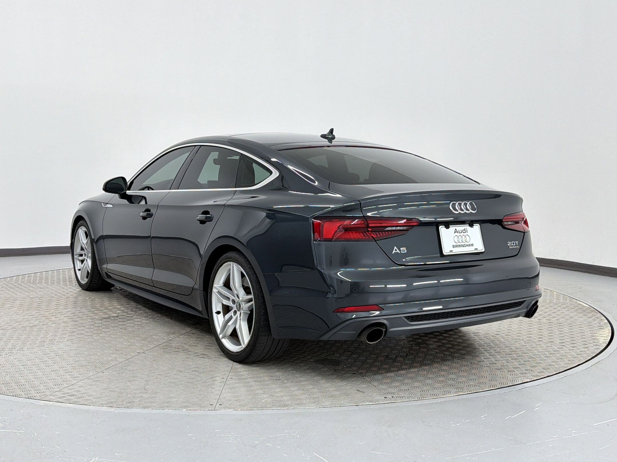 2018 Audi A5 Prestige photo 2