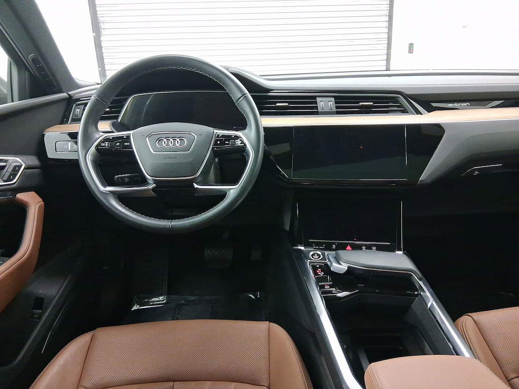 New 2024 Audi Q8 e-tron Premium Plus SUV