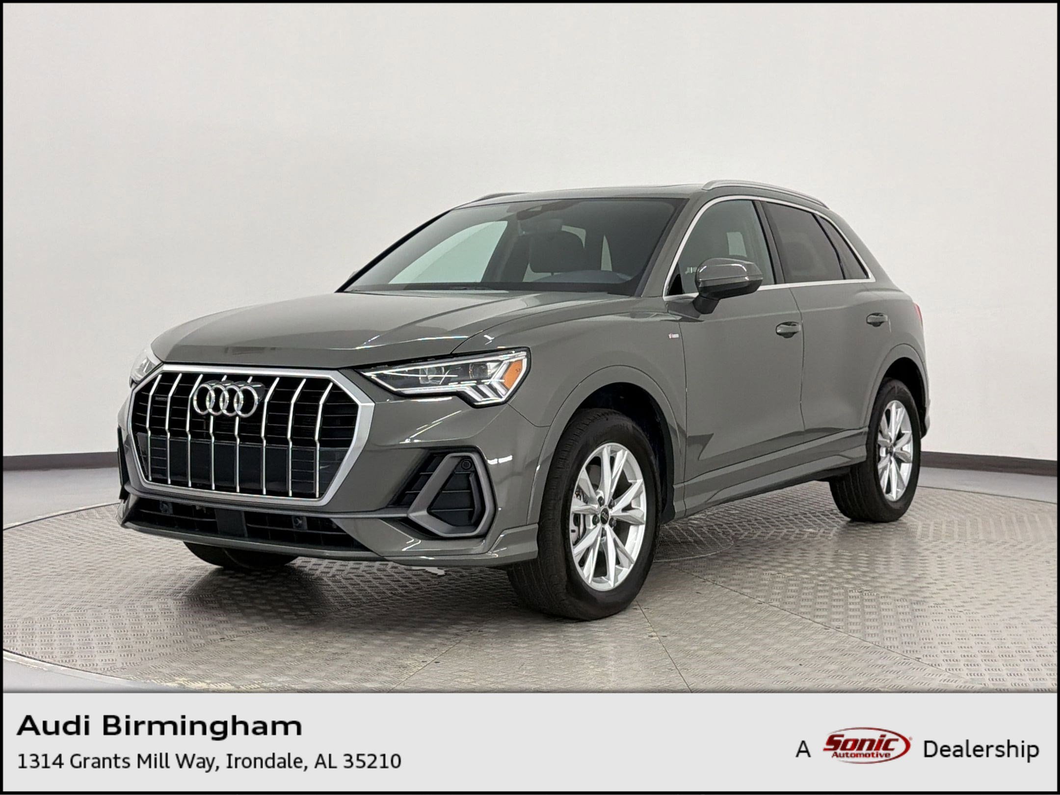 2025 Audi Q3 45 TFSI S Line Premium quattro's photo