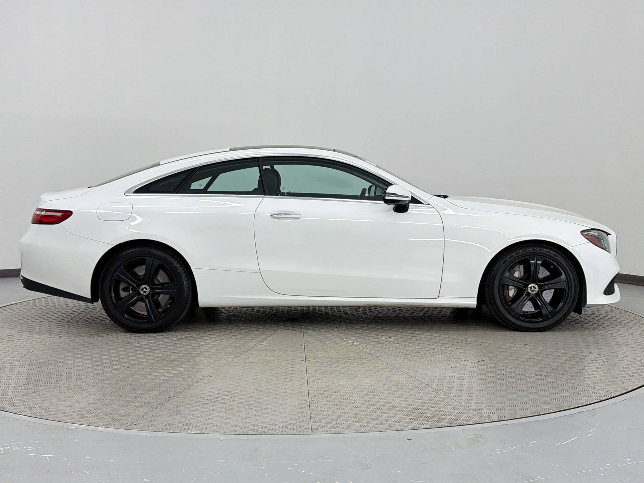 2019 Mercedes-Benz E-Class E 450 photo 3