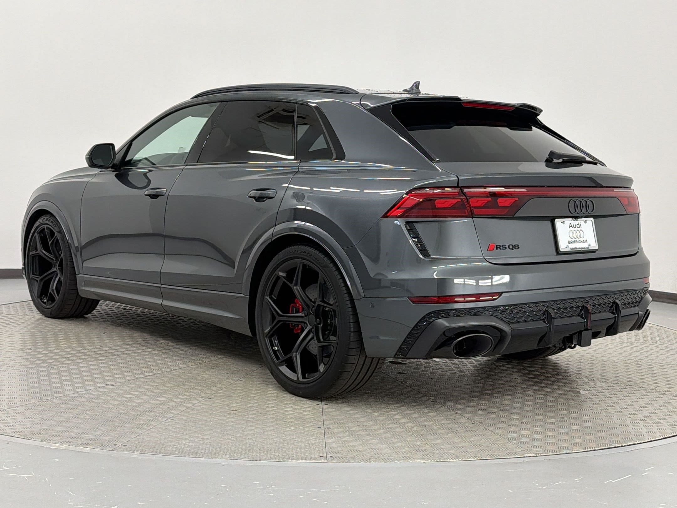 RS Q8 Performance SUV