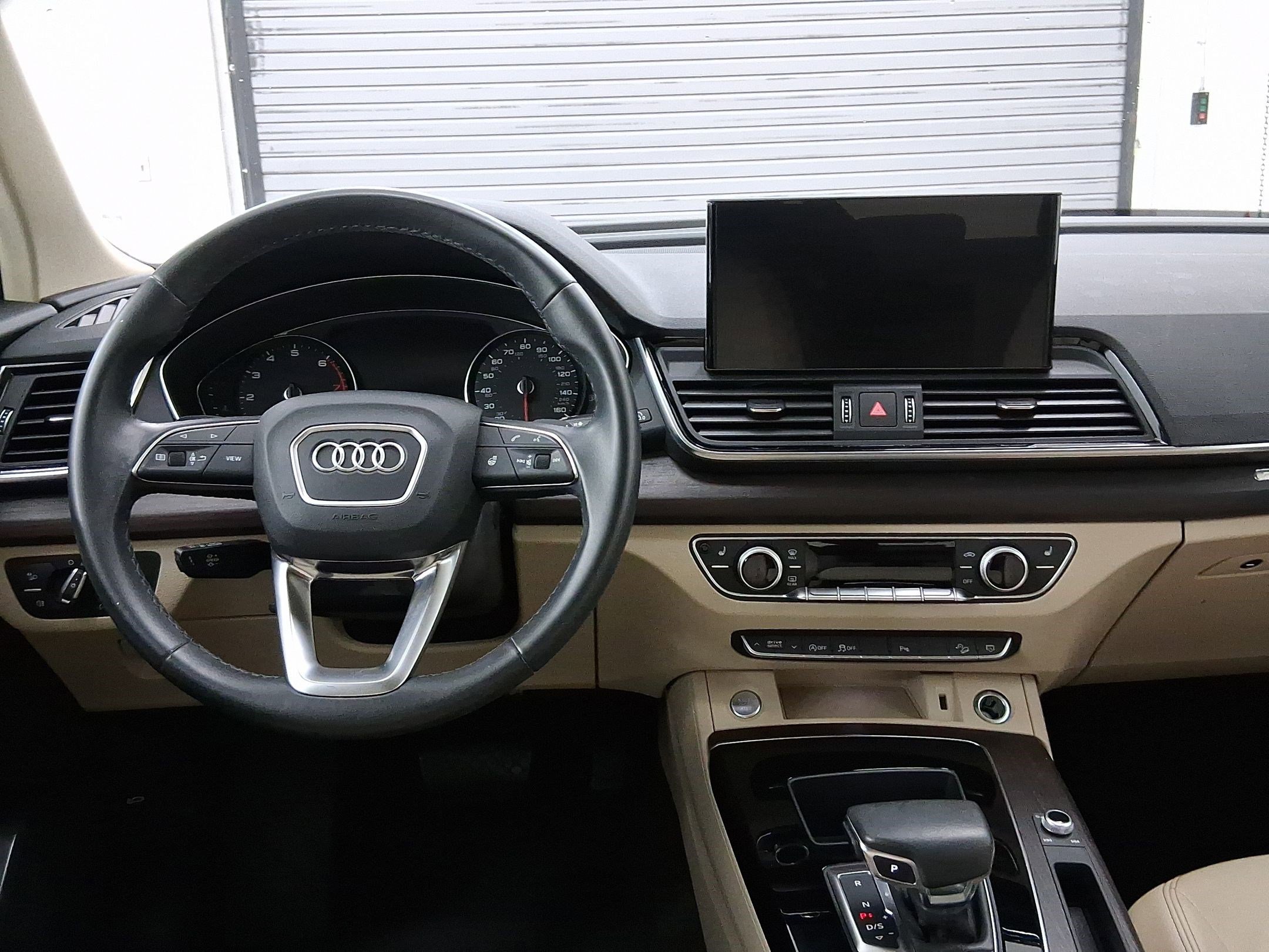 2022 Audi Q5 S line Premium photo 4