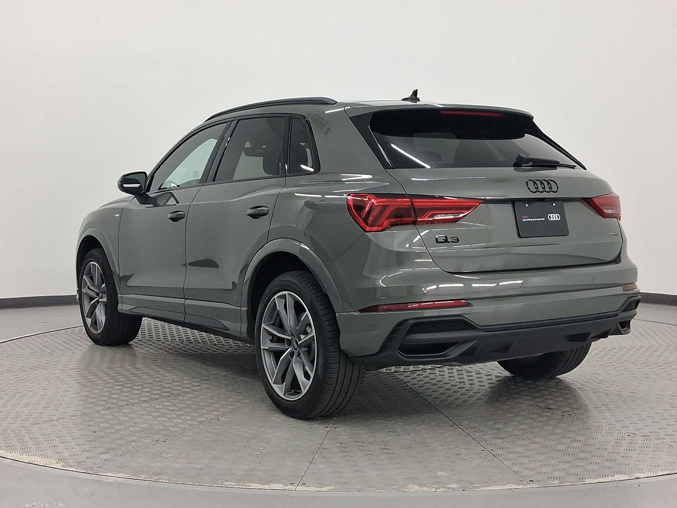 2025 Audi Q3 S line Premium photo 3