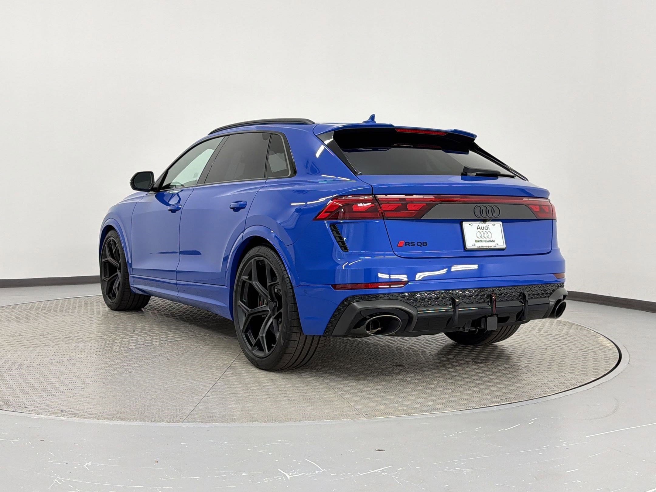 RS Q8 Performance SUV