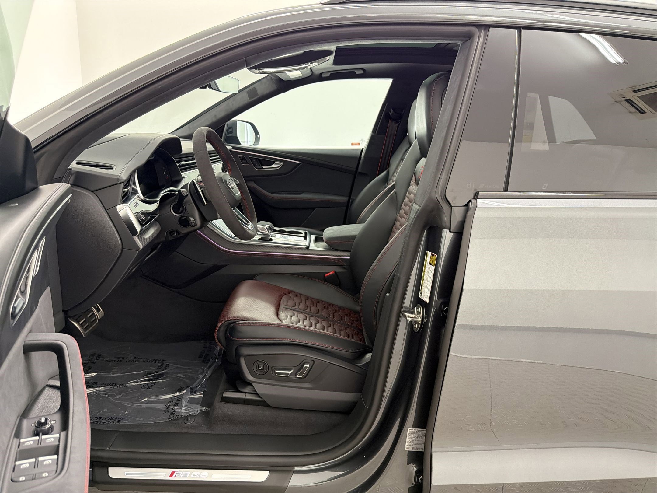 RS Q8 Performance SUV