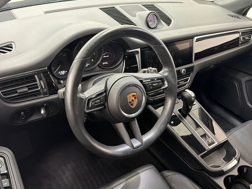 Used 2024 Porsche Macan Macan (AWD) SUV
