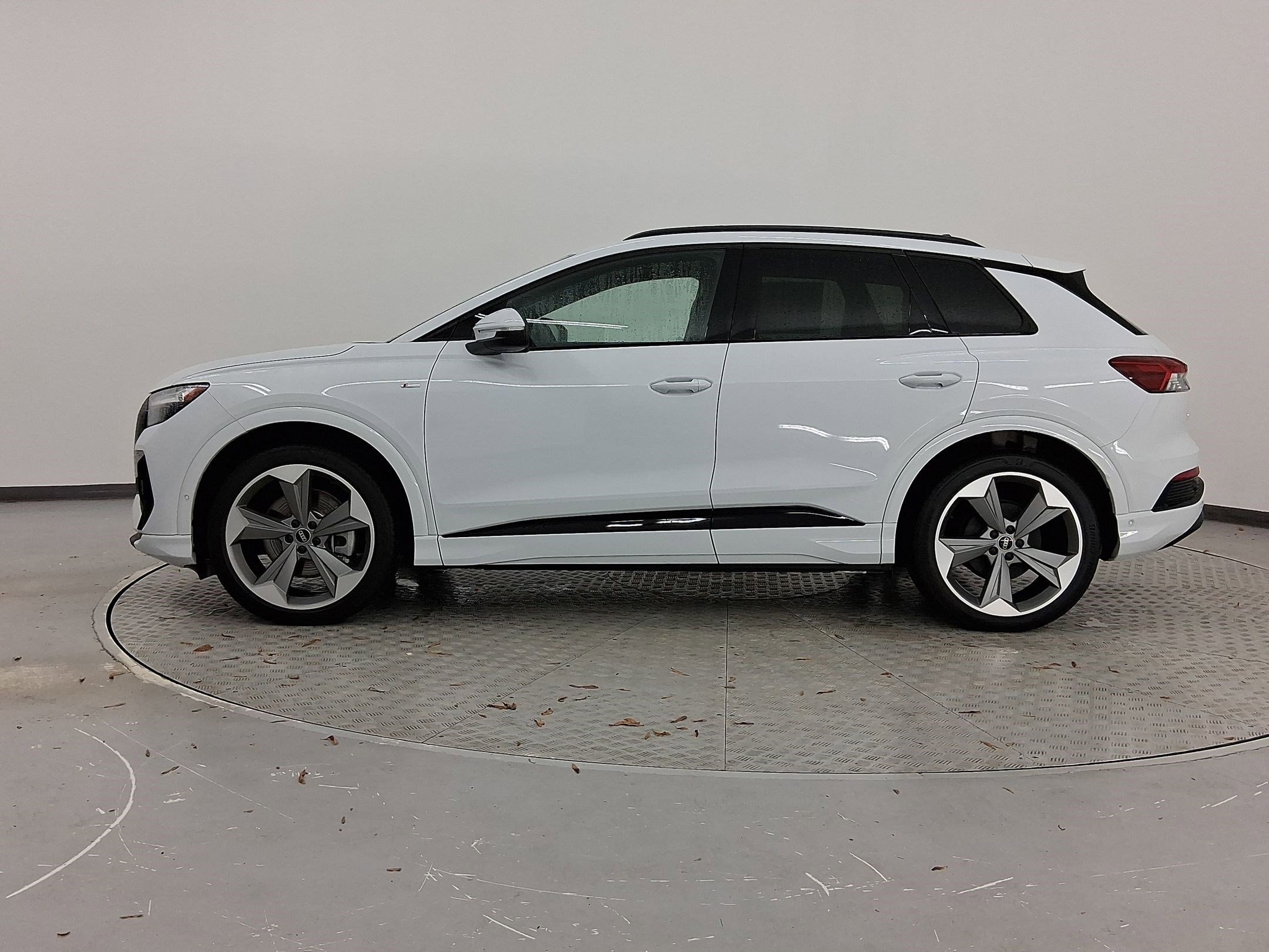 Used 2024 Audi Q4 e-tron Premium Plus with VIN WA1LUBFZ0RP082958 for sale in Irondale, AL