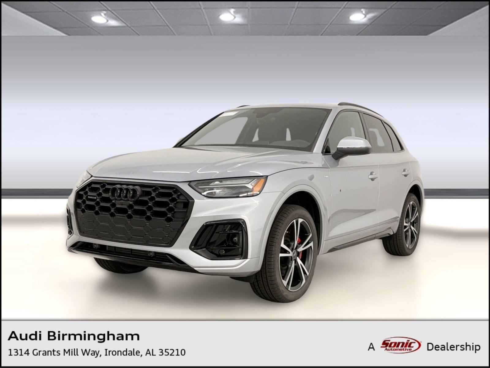 2025 Audi Q5 45 Premium Plus's photo