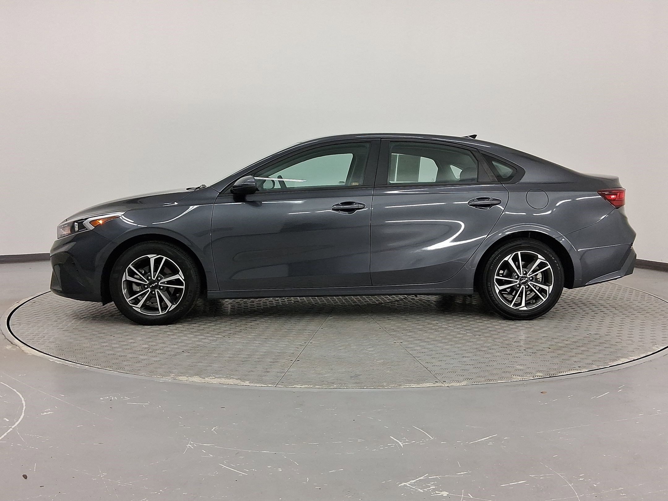 Used 2023 Kia Forte LXS with VIN 3KPF24ADXPE576998 for sale in Irondale, AL