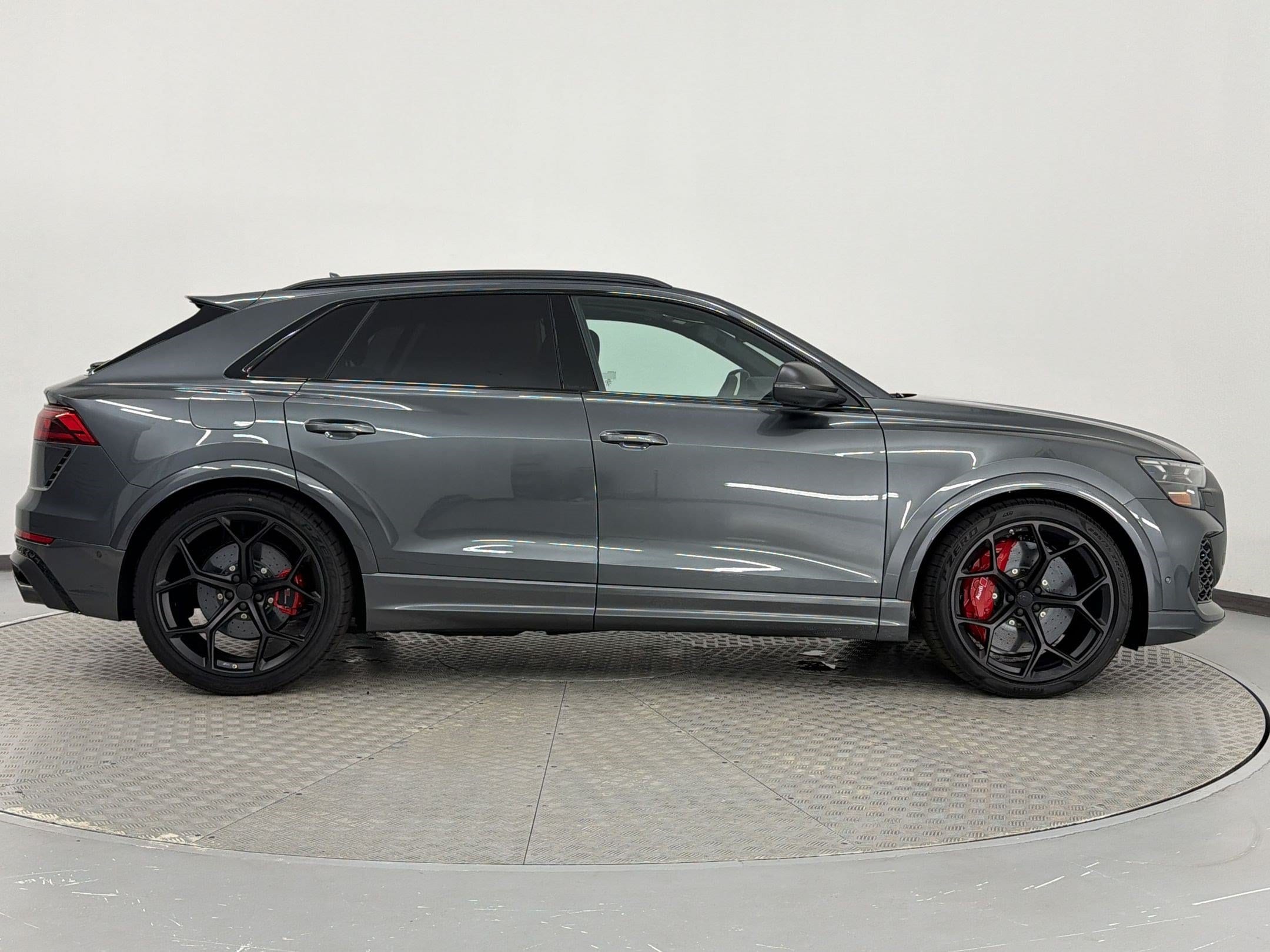 RS Q8 Performance SUV