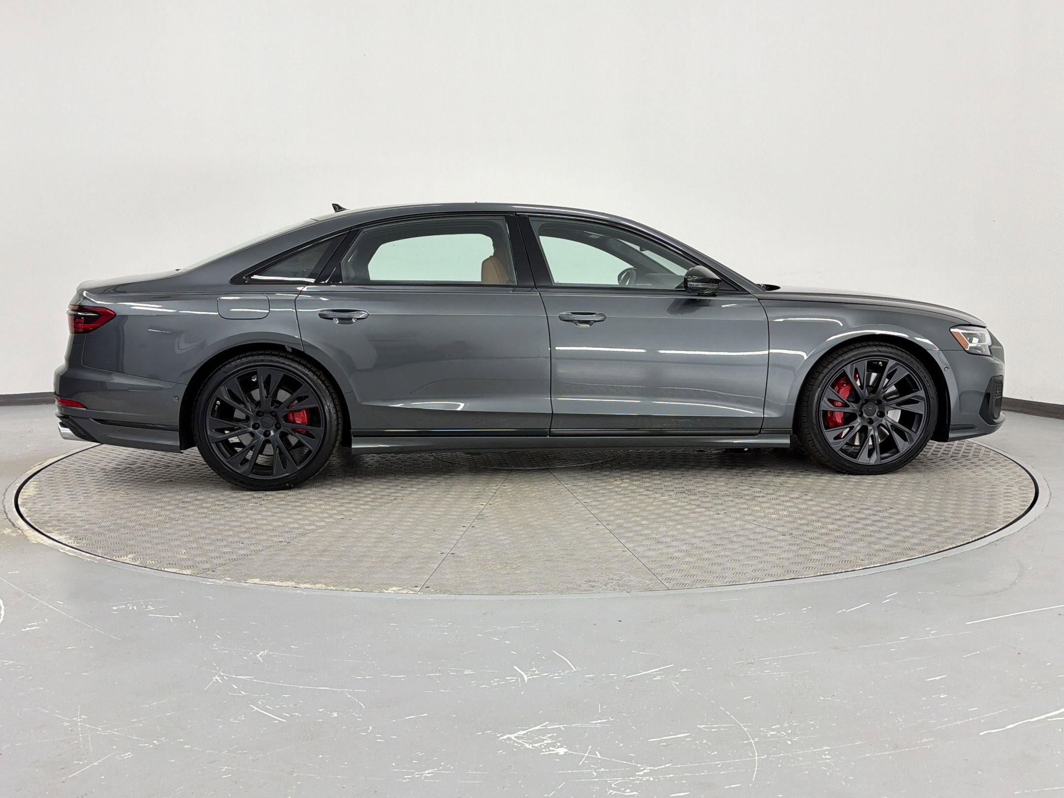 S8 Quattro Sedan