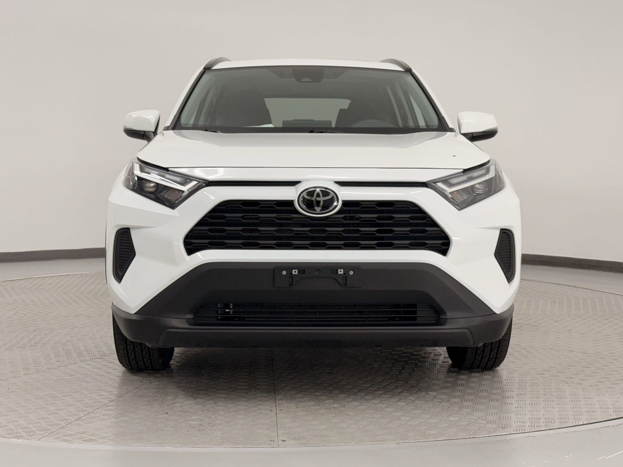 Used 2024 Toyota RAV4 XLE with VIN 2T3W1RFV8RW333912 for sale in Irondale, AL