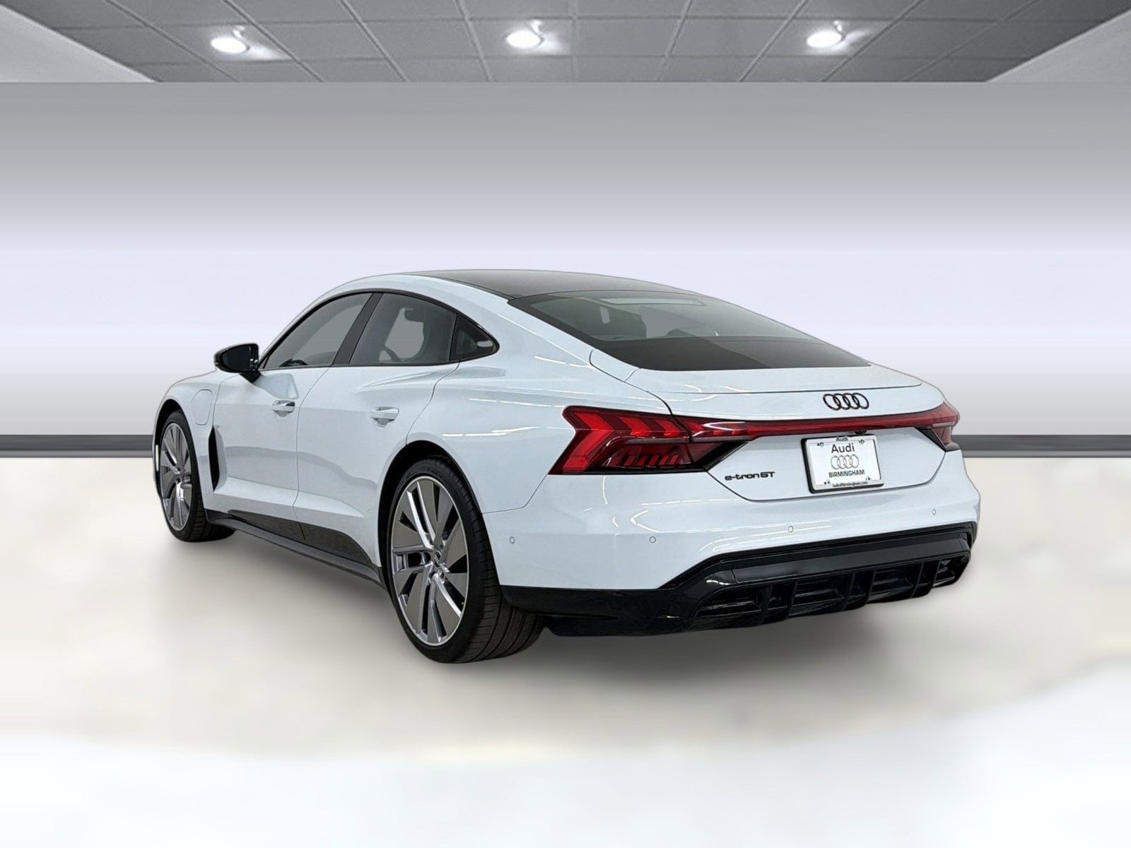 2022 Audi e-tron GT Prestige photo 2