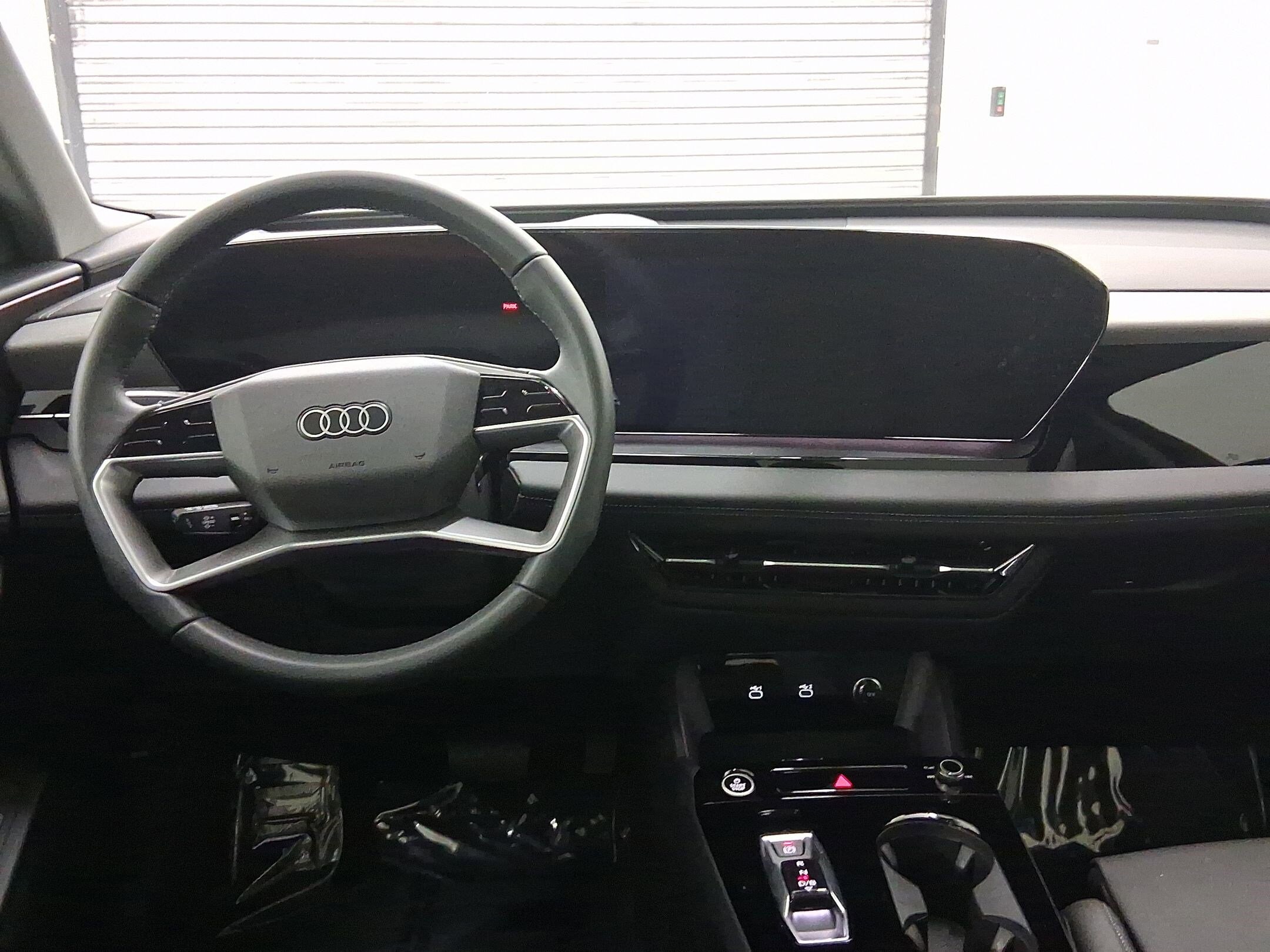 2025 Audi Q6 E-tron Premium Plus photo 4