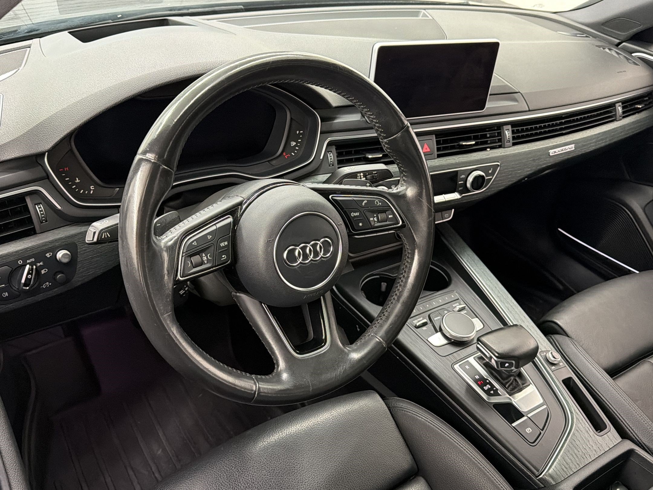 2017 Audi A4 Prestige Sedan