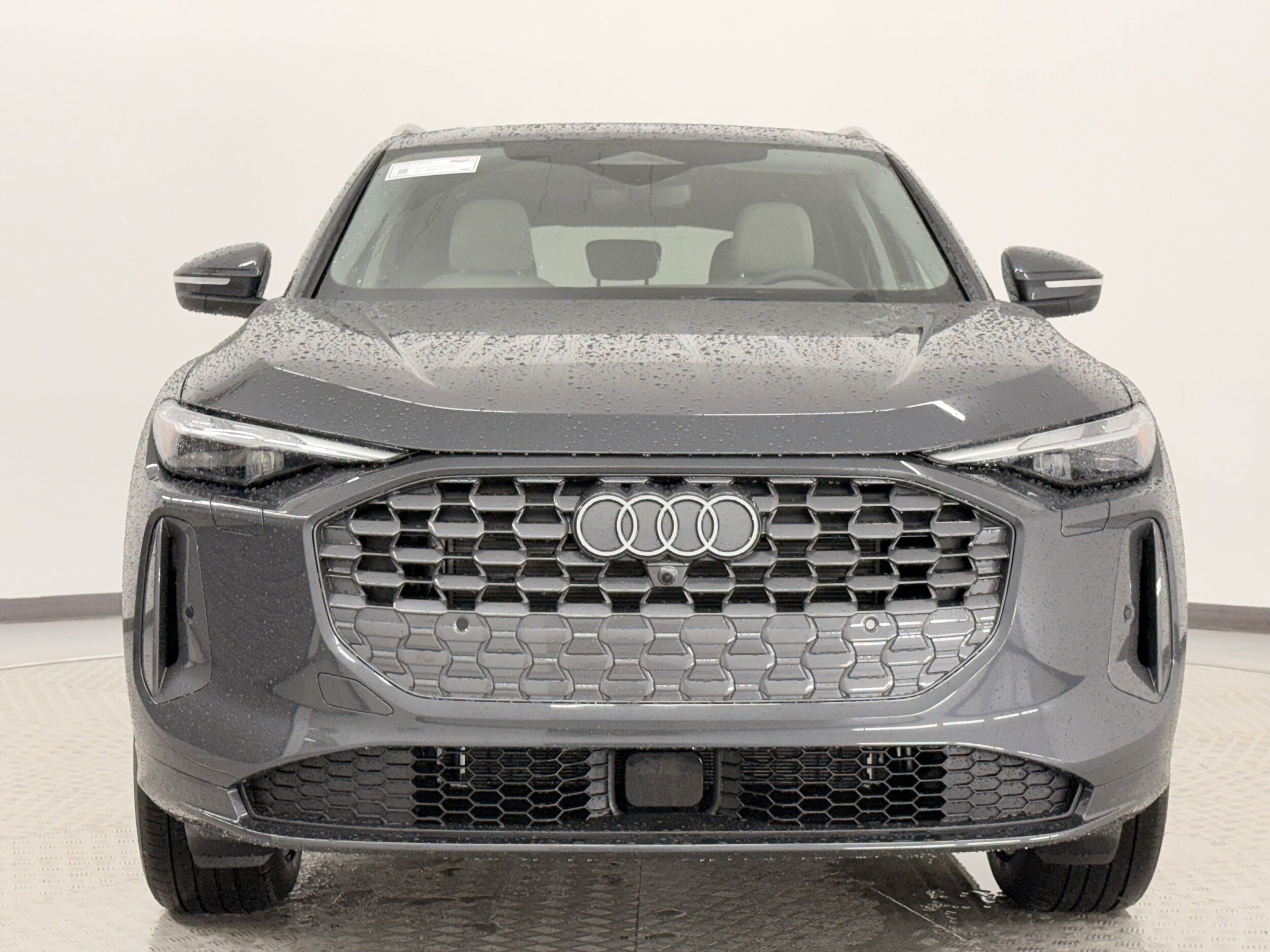 2025 Audi Q5 Premium Plus photo 2